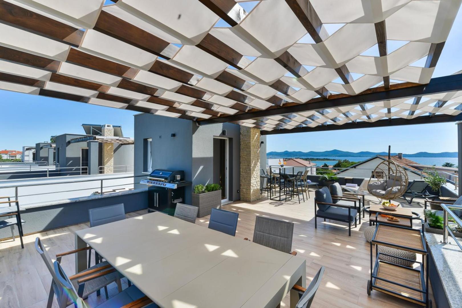 Villa Crowonder Adriana - With Heated Swimming Pool, Jacuzzi And Sauna Zara